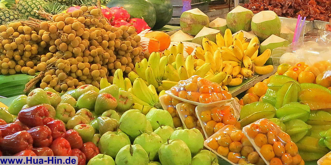 Obst vom Nachtmarkt Hua Hin