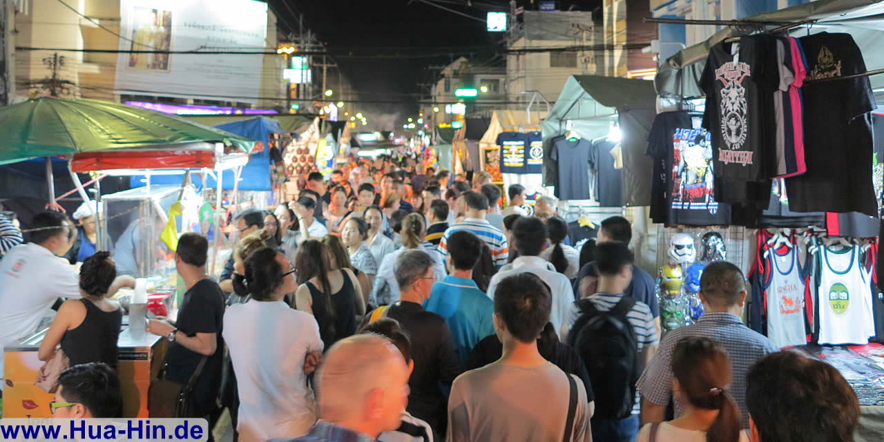 Volle Straßen Nachtmarkt Hua Hin