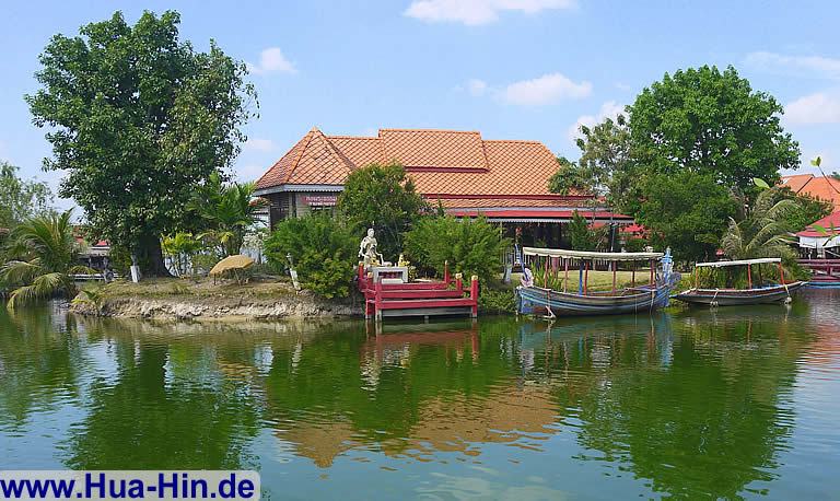 Floating Market in Hua Hin