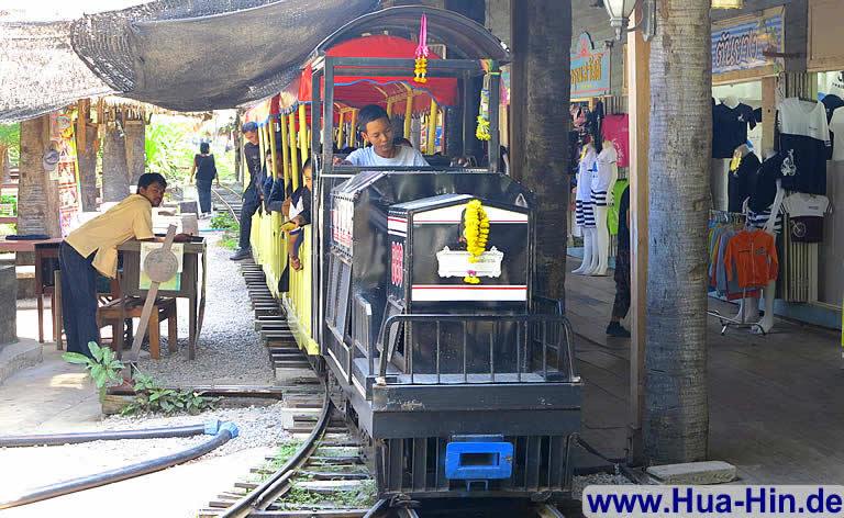 Eisenbahn Floating Market Hua Hin