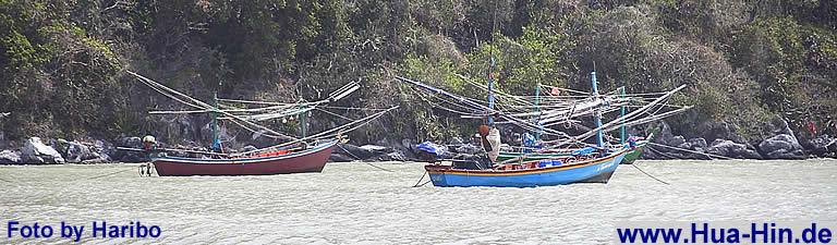 Fischerboote Pranburi Beach